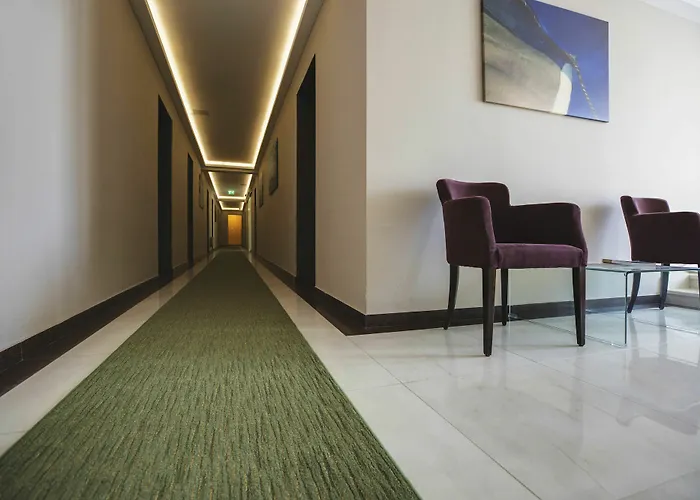 לינה וארוחת בוקר Bb 4*