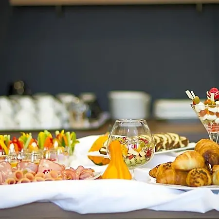 Bb Bed & Breakfast 4*